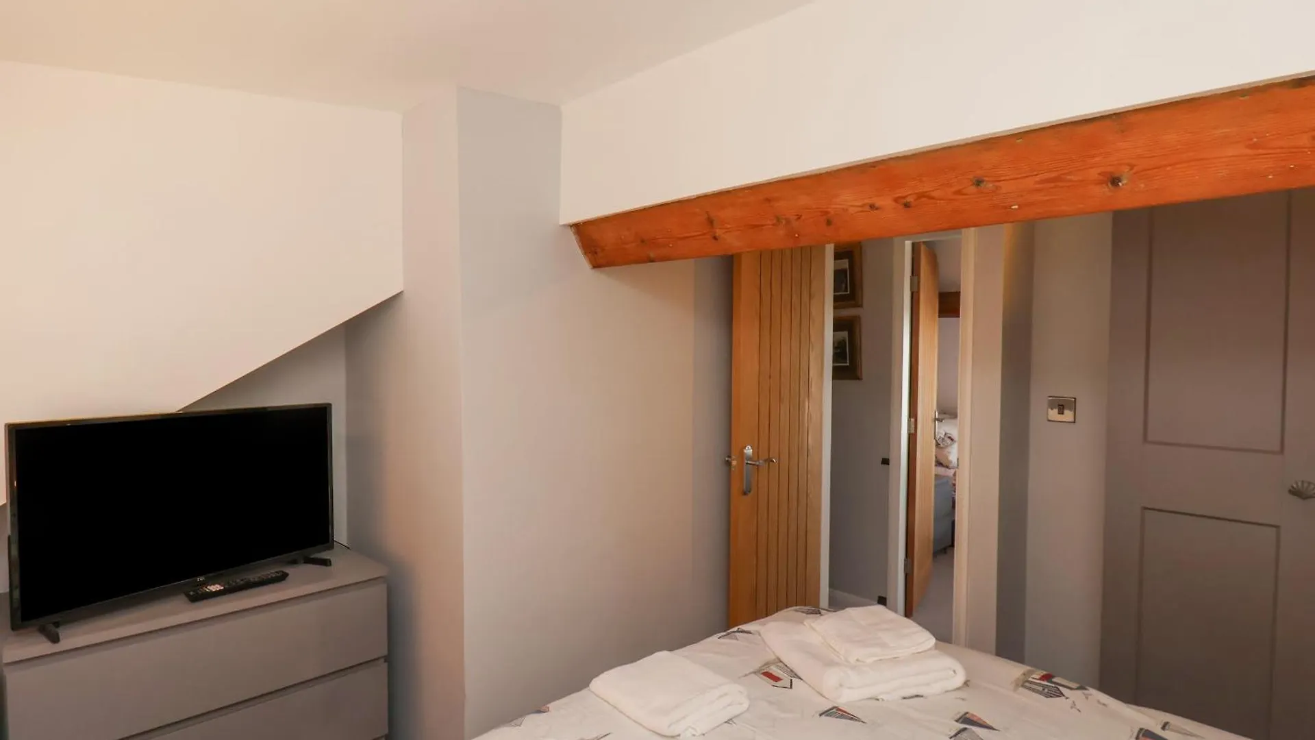 度假居 Dry Dock Cottage 惠特比
